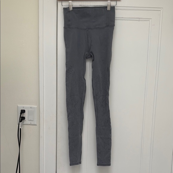 Lululemon Reveal Tight Zen Expression Solar Grey - Picture 2 of 8